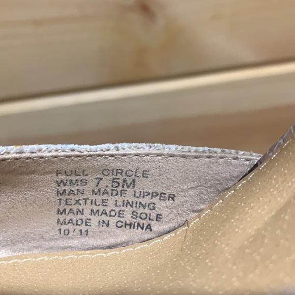 platform heels Unlisted by Kenneth Cole brand - Picture 4 of 4